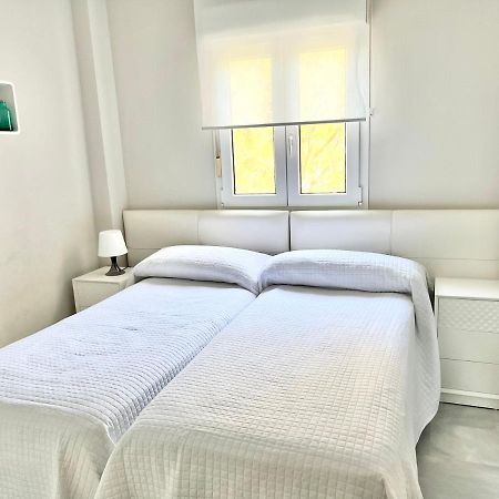 Mi Capricho 3-5 Beachfront- Apartment With Sea Views In Costa Del Sol Sitio de Calahonda エクステリア 写真